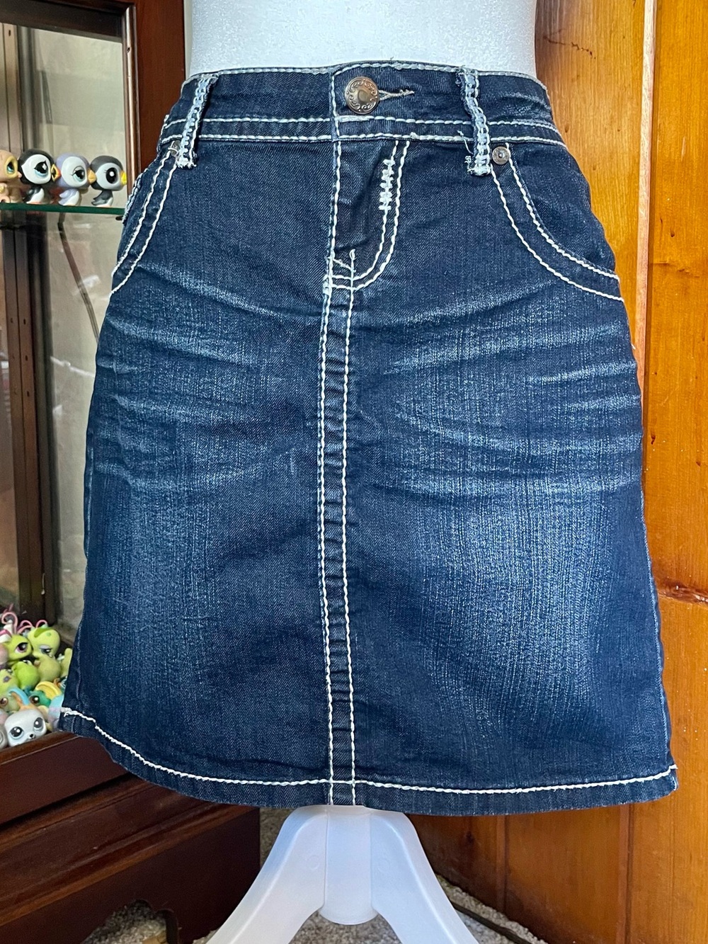 Maurices Navy Blue Denim Skirt White Stitching Like New Size 5-6
